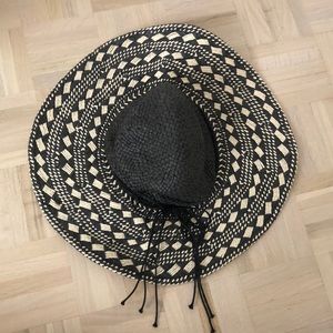 Black and white straw hat